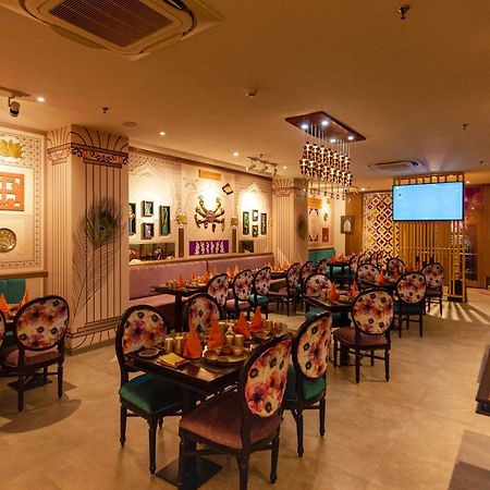 Holywater Hotel By Ganga Kinare #150 Mts From Ganga Ghat リシケーシュ エクステリア 写真